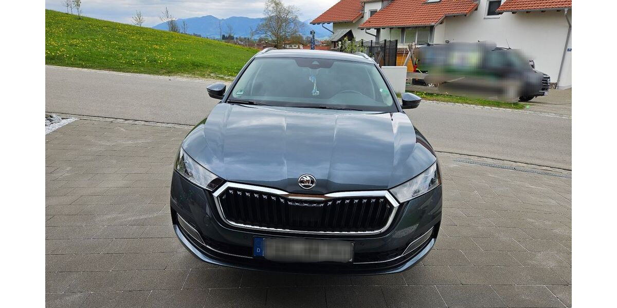 Skoda Octavia 83.000 km 19.600 &euro; Roßhaupten 87672