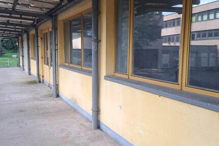 Produktions- Lagerfläche inkl. Laderampe zimmer