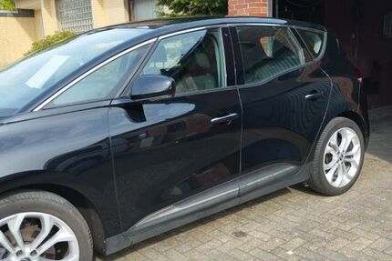 Renault Scenic 84.000 km 10.500 &euro; Hilter 49176