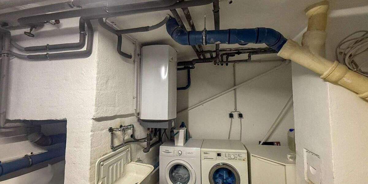 Mehrfamilienhaus, Wohnhaus Ettlingen - 9 Zimmer, 183 m&sup2;, 750.000&euro; | Angebot:25703530