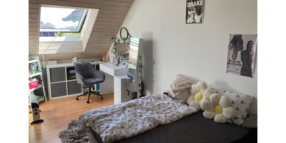 Dachgeschoßwohnung Memmelsdorf - 3 Zimmer, 82 m&sup2;, 800&euro; | Angebot:26351914
