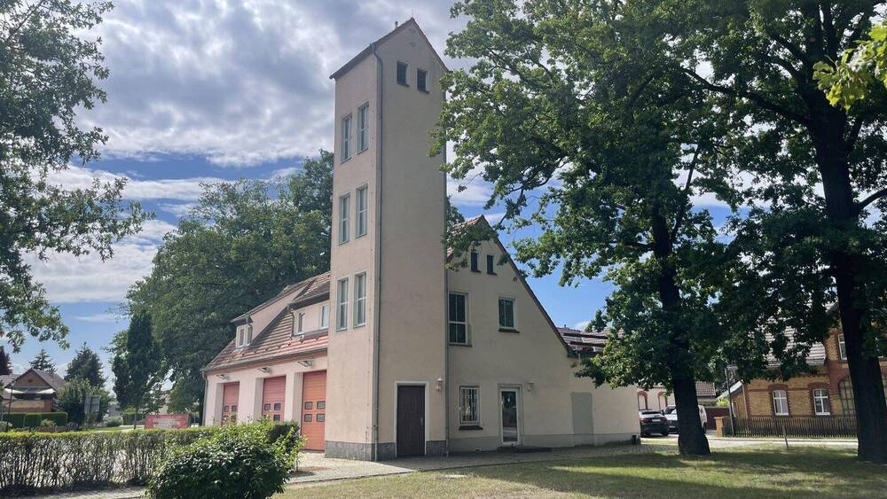 Mehrfamilienhaus, Wohnhaus Schleife - 3 Zimmer, 142 m&sup2;, 150.000&euro; | Angebot:25780925
