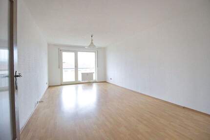 Wohnung Würzburg Lengfeld - 3 Zimmer, 83 m&sup2;, 282.000&euro; | Angebot:25804041