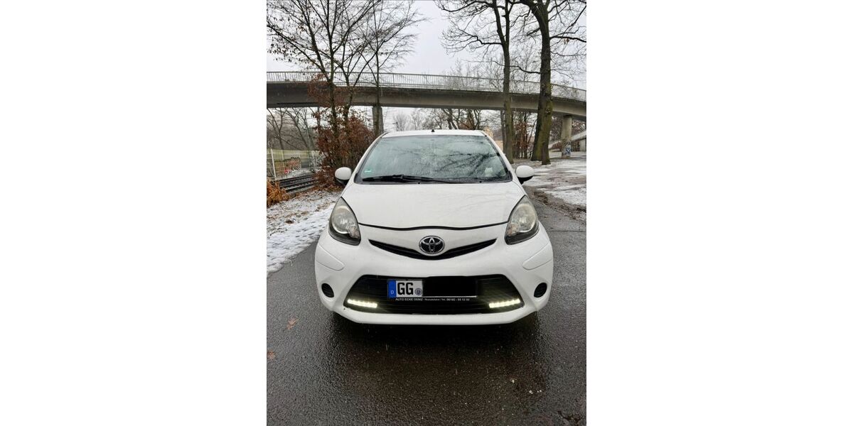 Toyota Aygo (X) 267.000 km 3.300 &euro; Kelsterbach 65451