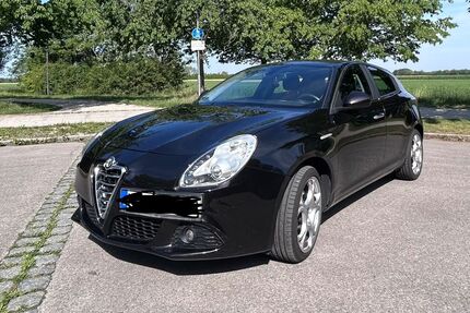 Alfa Romeo Giulietta 119.008 km 5.300 &euro; Haar 85540