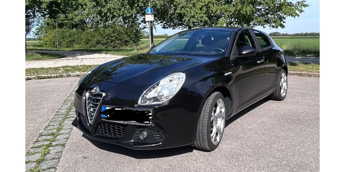 Alfa Romeo Giulietta 119.008 km 5.300 &euro; Haar 85540