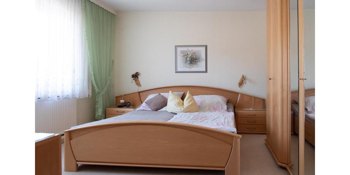 Reihenhaus Hettstedt - 5 Zimmer, 167 m&sup2;, 155.000&euro; | Angebot:26232741