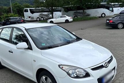 Hyundai i30 153.000 km 3.999 &euro; Trier 54295