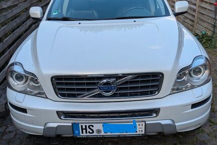 Volvo XC90 136.500 km 17.500 &euro; Übach-Palenberg 52531