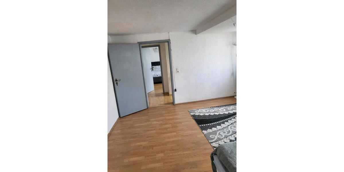 Doppelhaushälfte Engstingen - 4 Zimmer, 125 m&sup2;, 1.200&euro; | Angebot:26019663