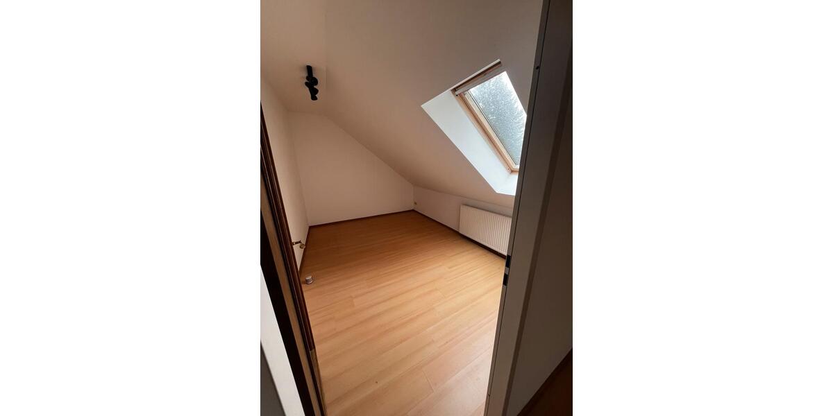 Einfamilienhaus Finsterwalde - 3 Zimmer, 131 m&sup2;, 219.000&euro; | Angebot:27084473