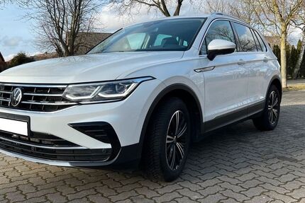 VW Tiguan 49.000 km 28.700 &euro; Rühen 38471