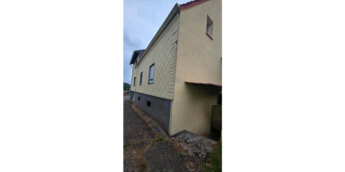 Mehrfamilienhaus, Wohnhaus Homburg - 7 Zimmer, 200 m&sup2;, 285.000&euro; | Angebot:27074884