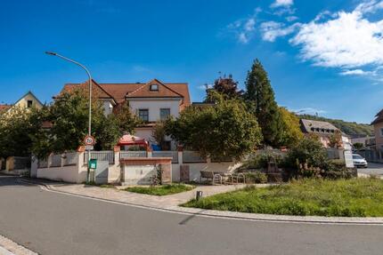 Haus Weißenohe - 10 Zimmer, 280 m&sup2;, 569.000&euro; | Angebot:26429709