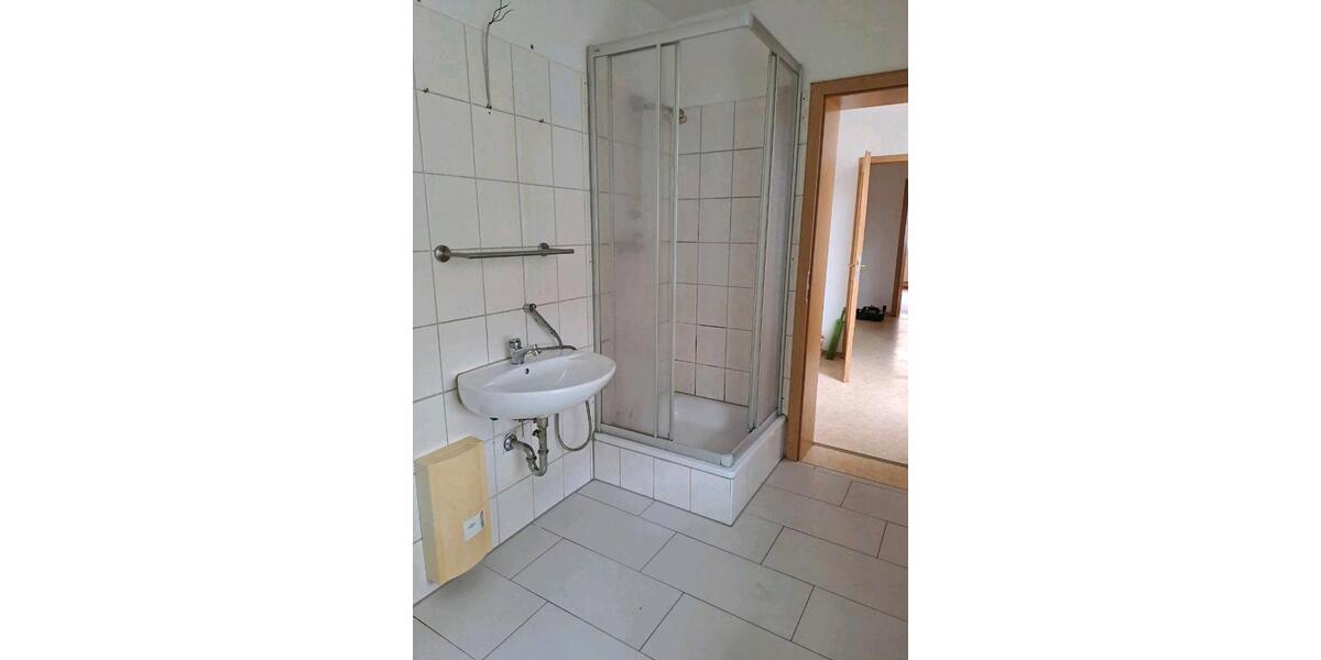 Hochparterre Bernburg (Saale) - 1 Zimmer, 35 m&sup2;, 210&euro; | Angebot:26411637