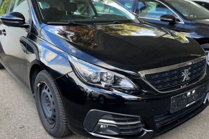 Peugeot 308 48.000 km 13.499 &euro; Kornwestheim 70806