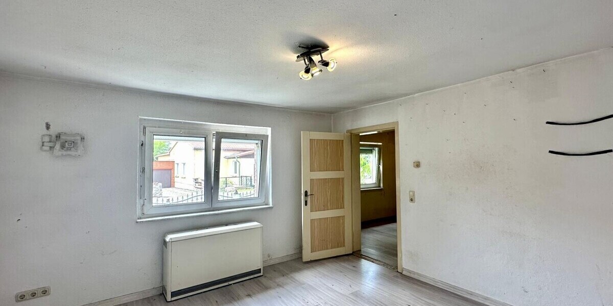HORN IMMOBILIEN ++ Einfamilienhaus in Lebehn – Wohnen in Seenähe mit großem Grundstück - Einfamilienhaus Krackow / Lebehn Lebehn | Angebot:27034671