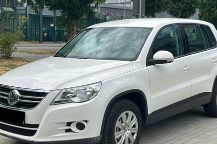 VW Tiguan 240.000 km 5.200 &euro; Frankfurt am Main 60488