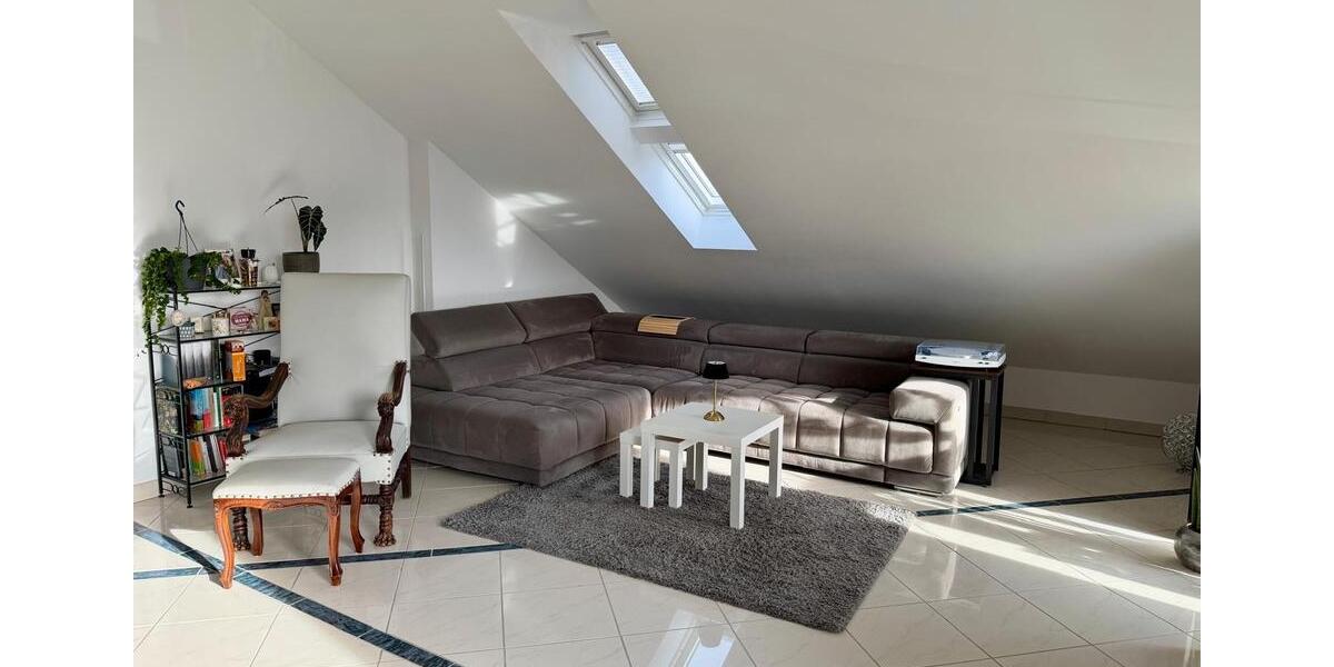 Dachgeschoßwohnung Ingelheim am Rhein - 4 Zimmer, 108 m&sup2;, 1.400&euro; | Angebot:25451377