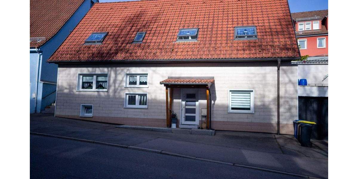 Einfamilienhaus Trossingen - 9 Zimmer, 192 m&sup2;, 295.000&euro; | Angebot:24723506