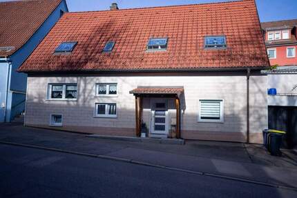 Haus Trossingen - 9 Zimmer, 192 m&sup2;, 295.000&euro; | Angebot:24723506