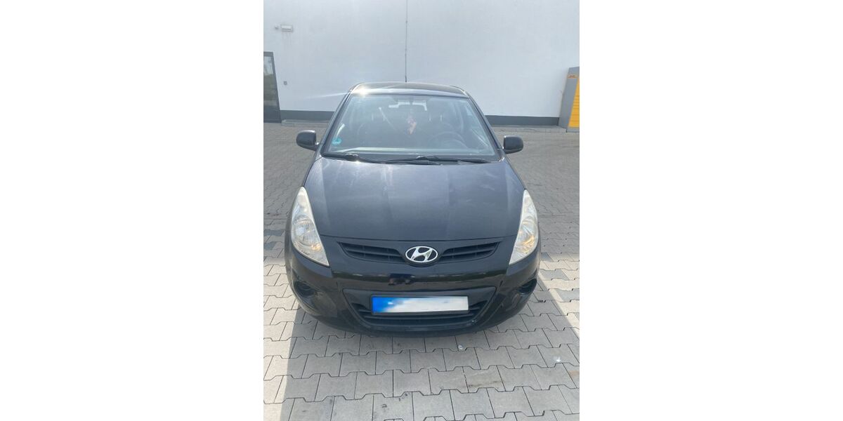 Hyundai i20 252.000 km 1.400 &euro; Rodenbach 63517