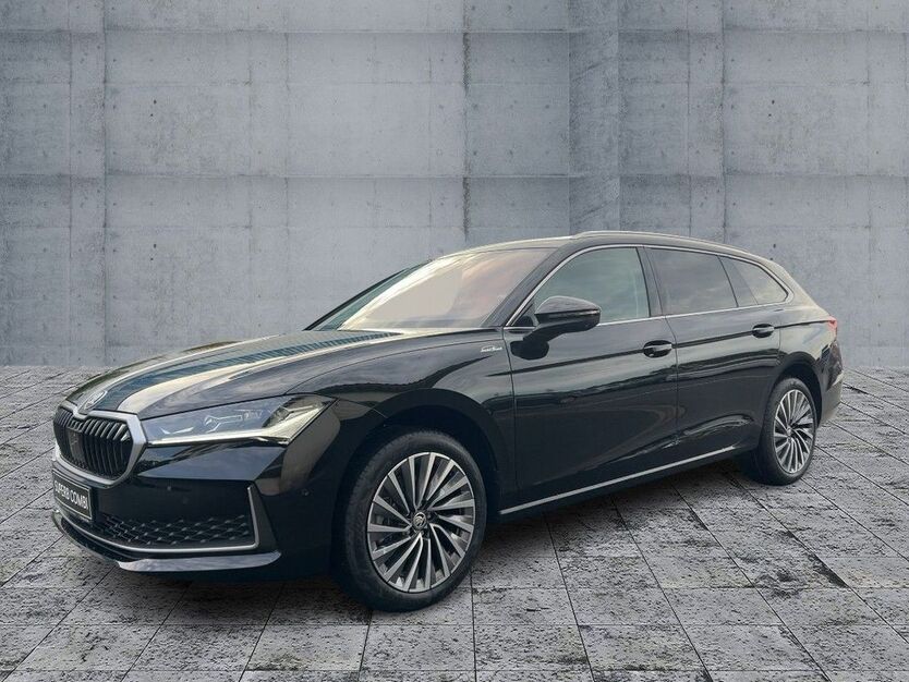 Skoda Superb 20.200 km 40.870 € Himmelkron 95502