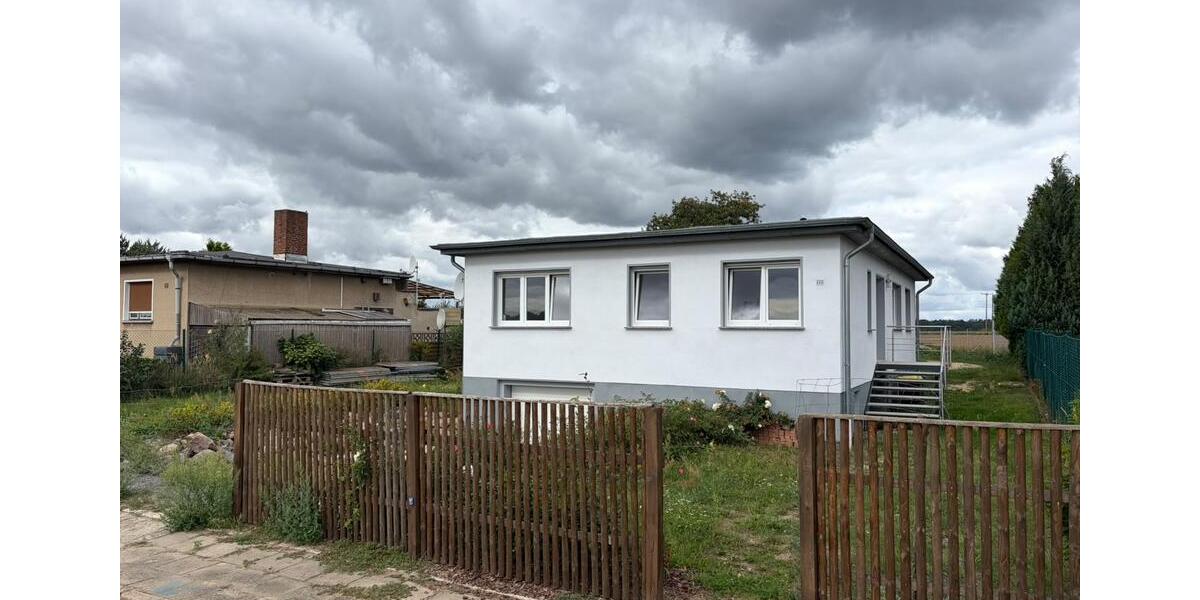 Bungalow Dessau-Roßlau Brambach - 4 Zimmer, 105 m&sup2;, 1.000&euro; | Angebot:27623942