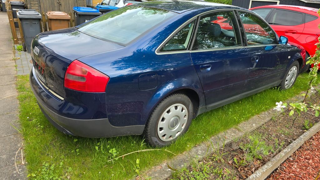 Audi A6 203.000 km 1.699 &euro; Lübeck 23560