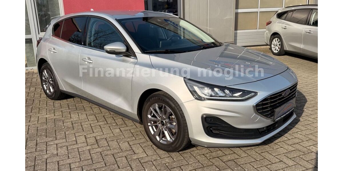 Ford Focus 51.955 km 16.790 &euro; Ibbenbüren 49479