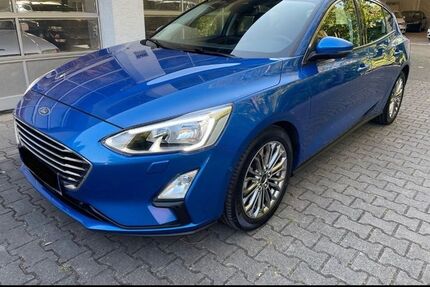 Ford Focus 77.500 km 15.750 € Brackenheim 74336