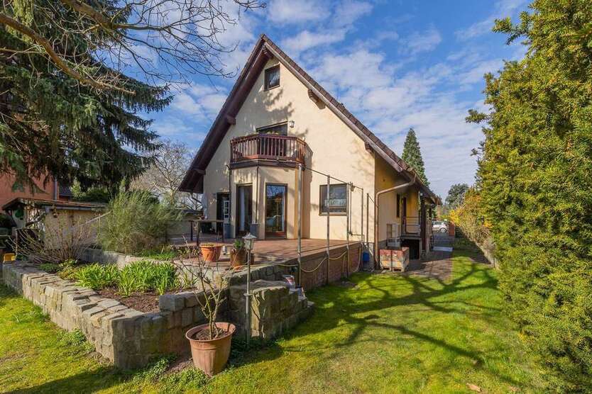 Haus zum Kaufen in Berlin 920.000 € 209.79 m²