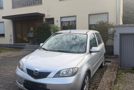 Mazda 2 190.000 km 1.099 &euro; Limburg 65555