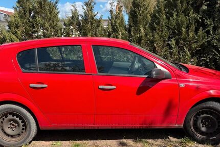 Opel Astra 197.692 km 2.700 &euro; Calbe Saale 39240