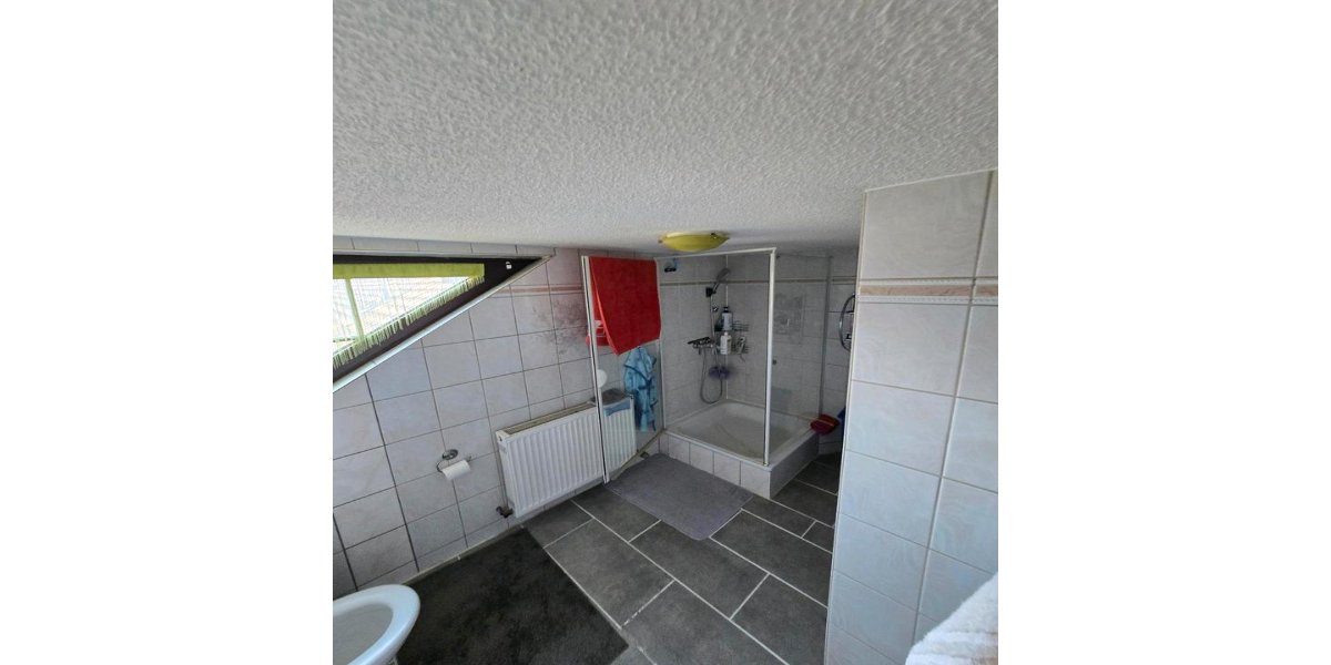 Einfamilienhaus Bindlach - 4 Zimmer, 165 m&sup2;, 480.000&euro; | Angebot:27183695