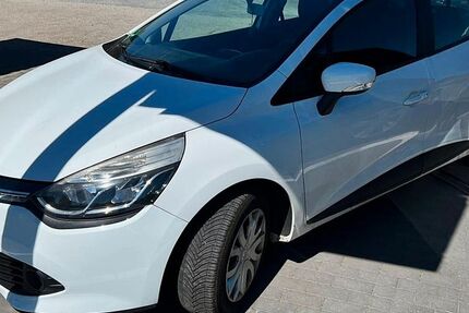 Renault Clio 150.000 km 4.499 &euro; Köln (Ostheim) 51107
