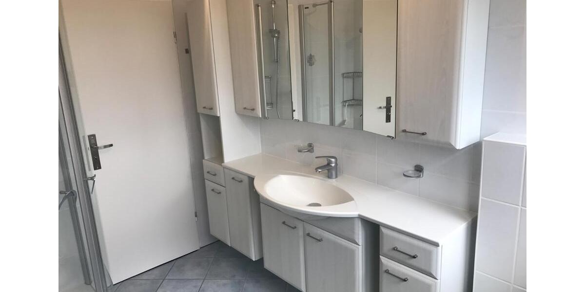 Etagenwohnung Korbach - 6 Zimmer, 125 m&sup2;, 249.000&euro; | Angebot:26762549