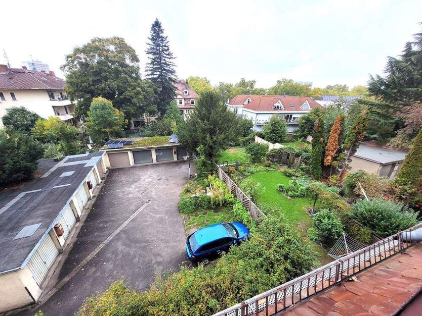 frisch renoviert, große helle Wohnung in Mainzer Altbau 4 zimmer