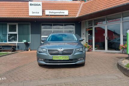 Skoda Superb 176.000 km 15.900 € Aland OT Vielbaum 39615