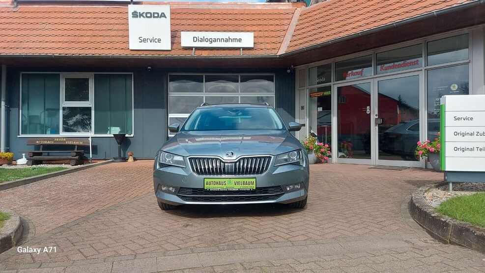 Skoda Superb 176.000 km 15.900 € Aland OT Vielbaum 39615