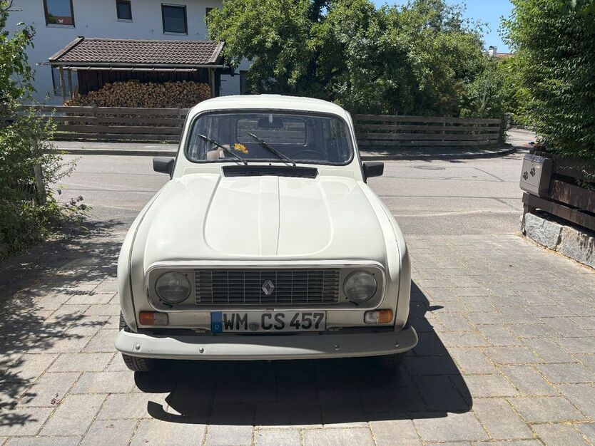 Renault R 4 155.800 km 8.200 € Huglfing 82386