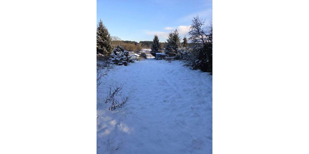 DHH - Haus auf super Grundstück - inkl. Ferienbungalow - ruhige und beliebte Lage 4 zimmer