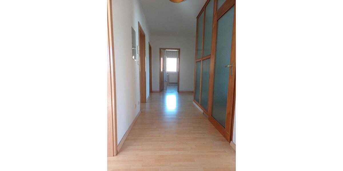 Etagenwohnung Neumarkt in der Oberpfalz Altenhof - 4.5 Zimmer, 108 m&sup2;, 1.100&euro; | Angebot:26380395
