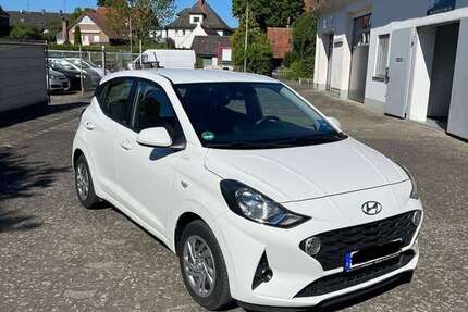 Hyundai i10 43.927 km 9.900 € Rheda 33378