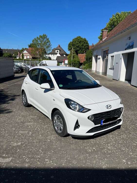 Hyundai i10 43.927 km 9.900 € Rheda 33378