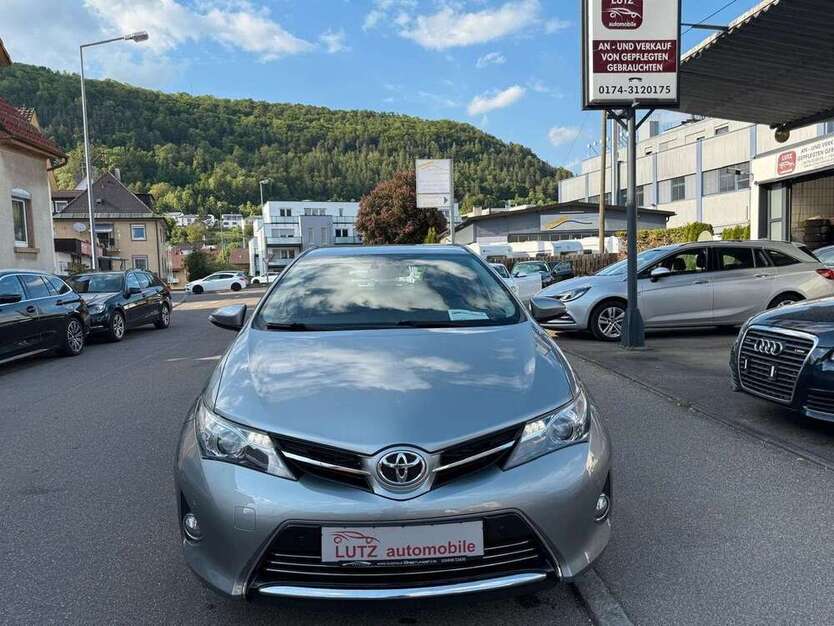 Auris