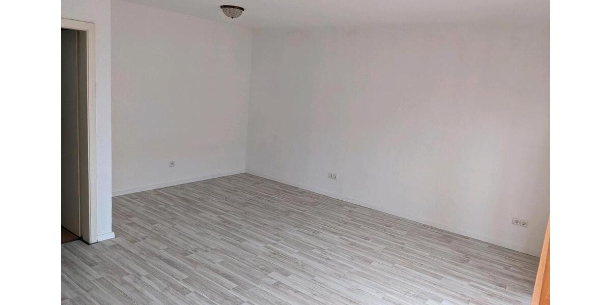 Reihenhaus Werdau - 5 Zimmer, 140 m&sup2;, 270.000&euro; | Angebot:26516548