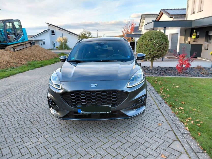 Ford Kuga 54.800 km 23.400 € Oberelbert 56412