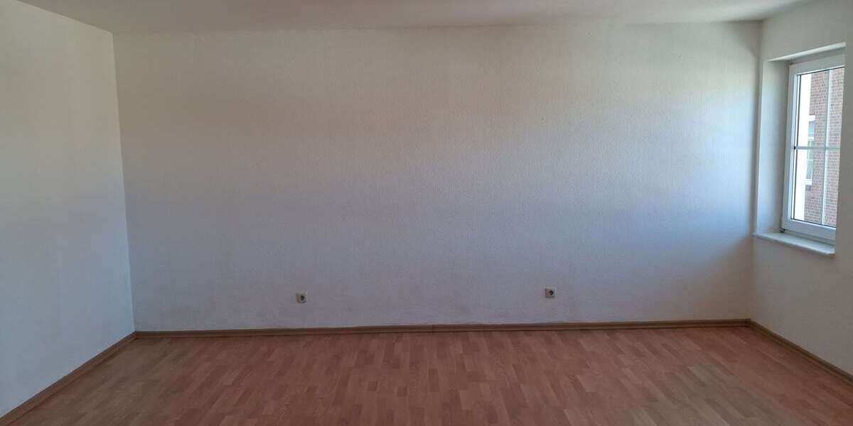 Etagenwohnung Ludwigslust - 3 Zimmer, 90 m&sup2;, 632&euro; | Angebot:26886928