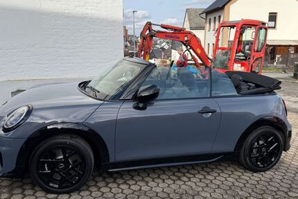 Mini John Cooper Works Cabrio 1.920 km 35.000 &euro; Eitelborn 56337
